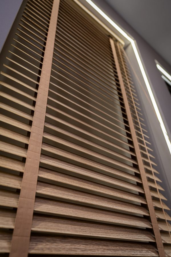 HF Timber Venetian Blinds - Image 5
