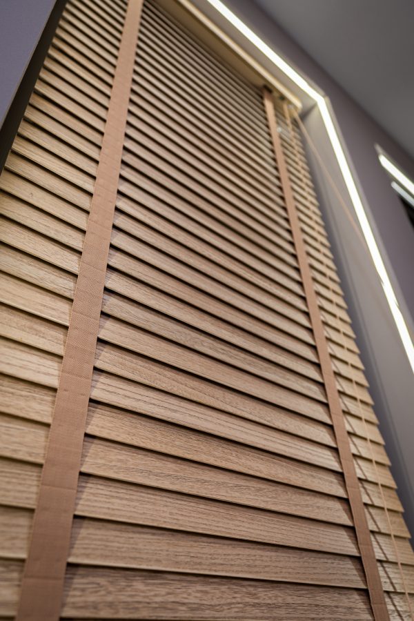 HF Timber Venetian Blinds - Image 2